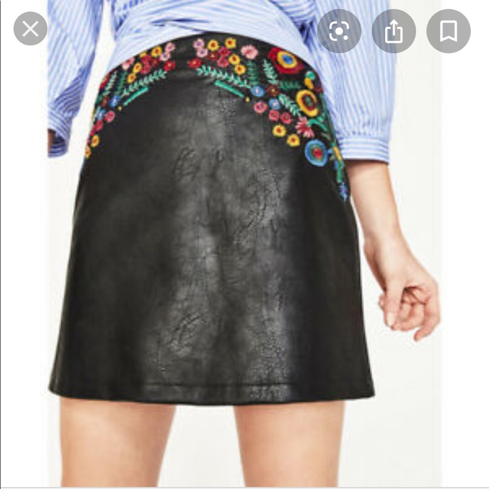 ZARA floral embroidered faux leather mini skirt